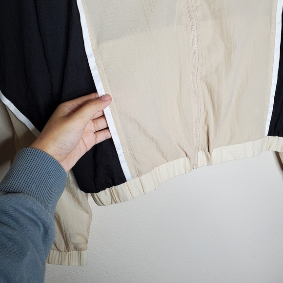 Zyia Active Black Color Block Embroidered Logo Zip Up Windbreaker Jacket - Picture 7 of 9